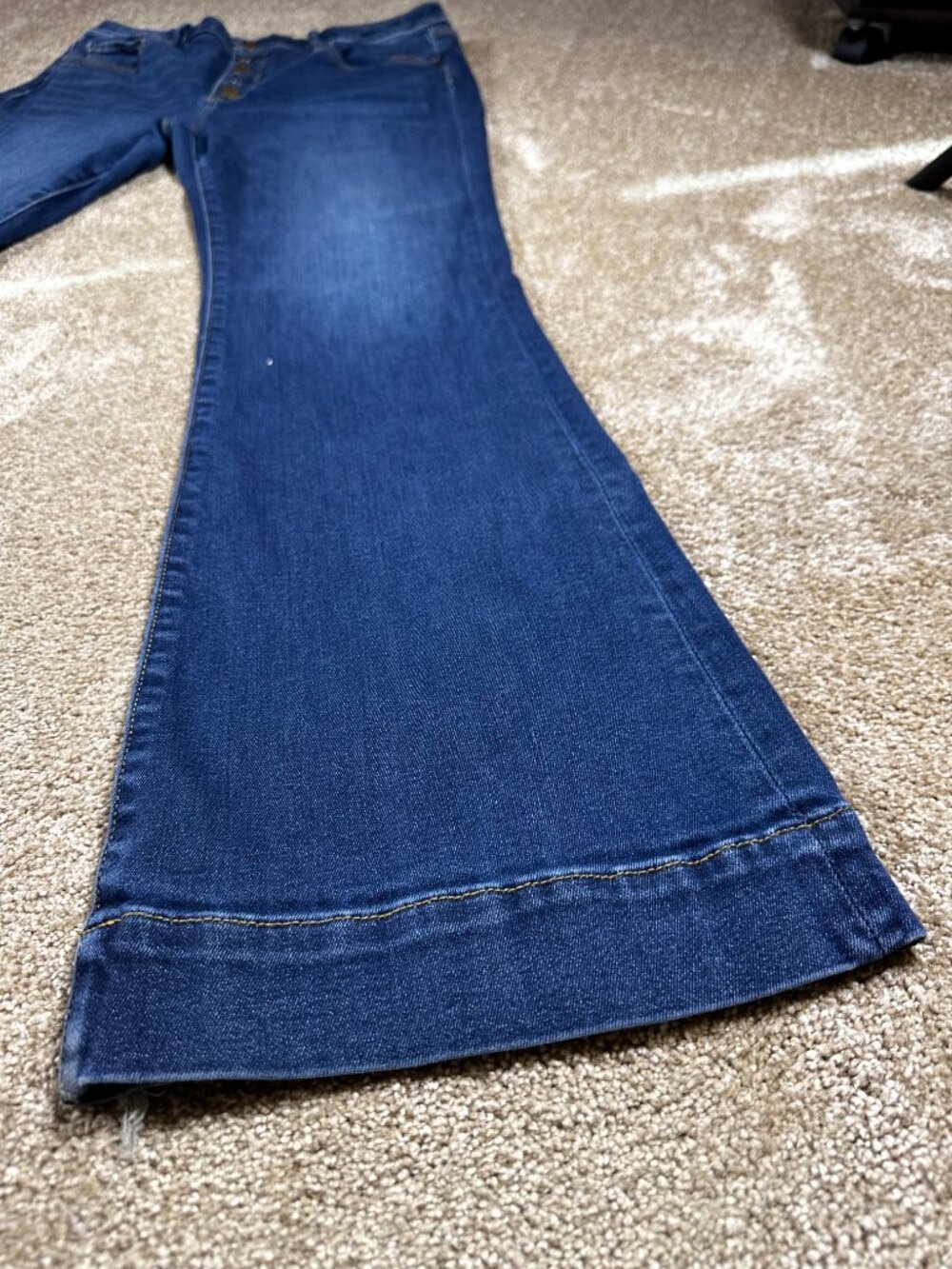Driftwood Wyatt High Rise Button Fly Flare Jeans Size 32 Dark Wash - Picture 4 of 10
